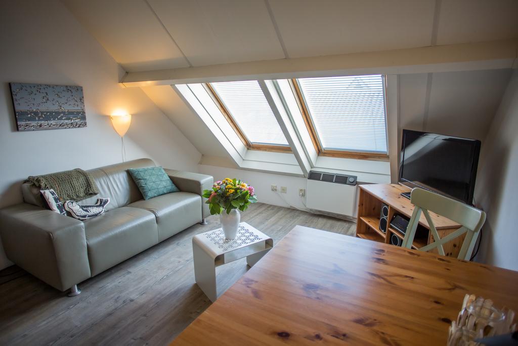 Appartementenhotel Tjermelan Terschelling 奥斯特仁德 外观 照片