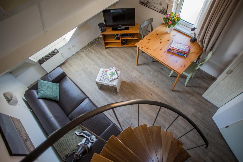 Appartementenhotel Tjermelan Terschelling 奥斯特仁德 外观 照片